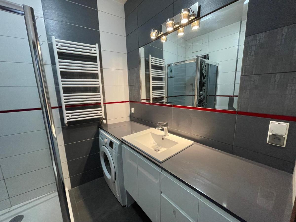 Gdynia Apartament 42 M Z Miejscem W Garazu Z Winda Blisko Centrum I Morza المظهر الخارجي الصورة